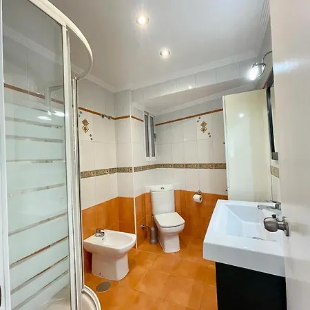P5 Beautiful & Shiny Apartment