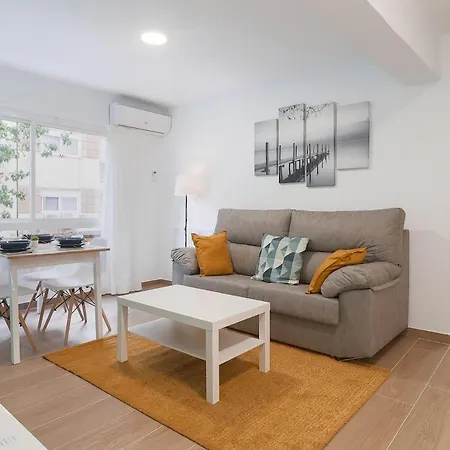 Apartment P5 Beautiful & Shiny Malaga